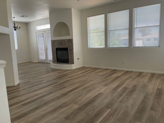 Foto del edificio - 2 bed 2.5 bath in Southern Highlands