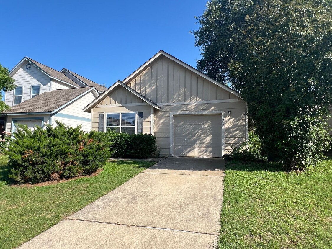 Primary Photo - Georgetown 2 Bedroom 2 Bath