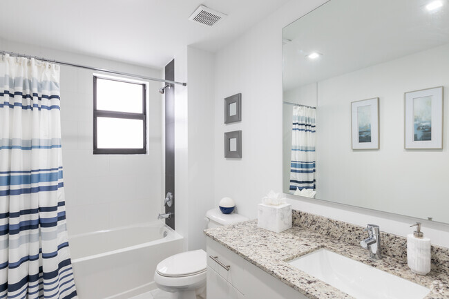 Model C Bathroom - Southern Villas Townhomes