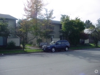 Foto del edificio - Island Park Apartments