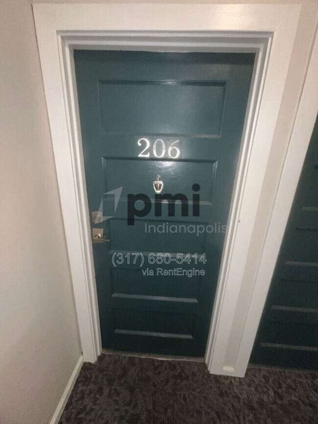 Foto del edificio - 402 N Delaware St