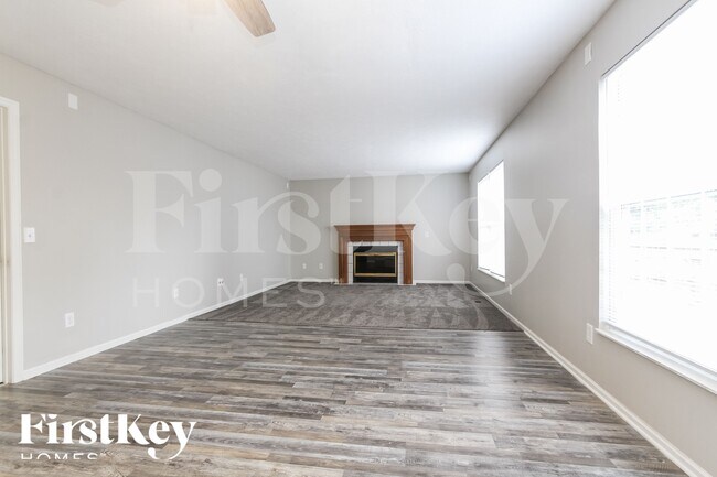 Building Photo - 7474 Carnation Ln