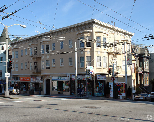Building Photo - 250 Divisadero St