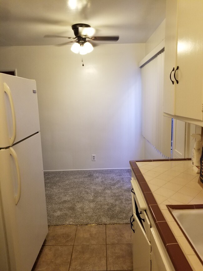 Kitchen - Dining Room - 6146 Fulton Ave