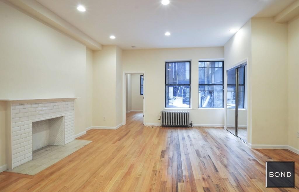 Foto principal - 35 W 48th St