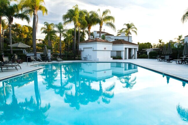 Building Photo - 28245 Via Fierro