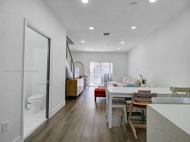 Building Photo - 5630 NW 114th Path