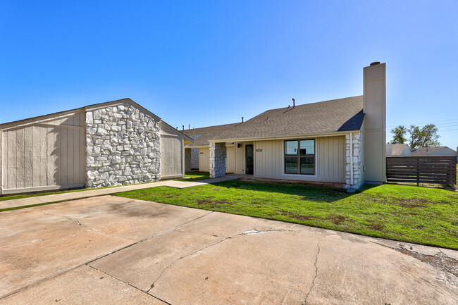 Building Photo - Woodstone Apartments