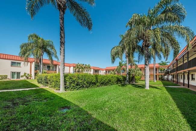 Photo - 10365 Paradise Blvd (Treasure Island, FL) Townhome