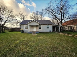Building Photo - 205 N Rusk St