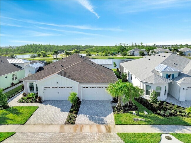 Foto del edificio - 215 Summertime Pl