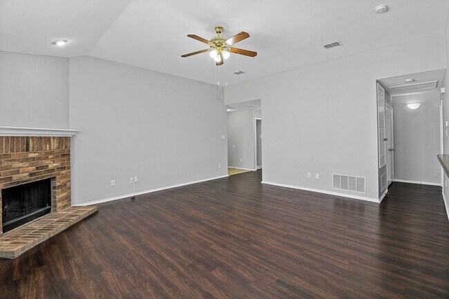 Foto del edificio - GORGEOUS 3bed, 2 bath in McKinney!!