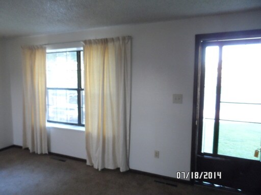 Building Photo - 1362 Merl Pl