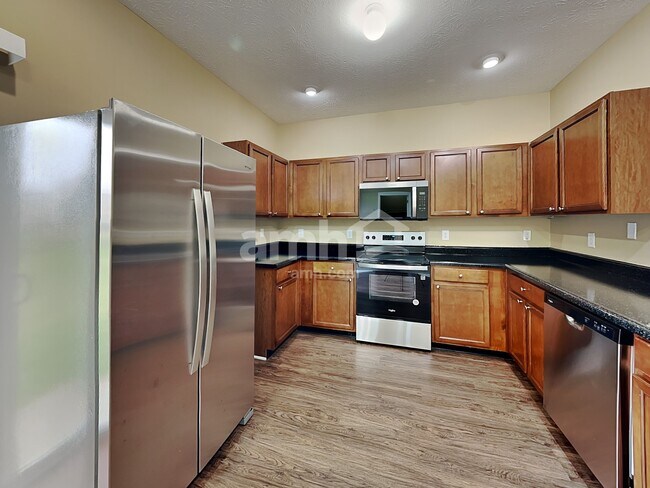 Building Photo - 12602 Brady Ln