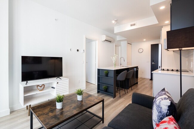 Photo du bâtiment - 1383 Av. Argyle