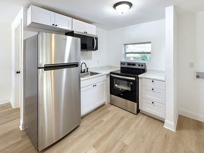 Foto principal - 4605 N Hubert Ave