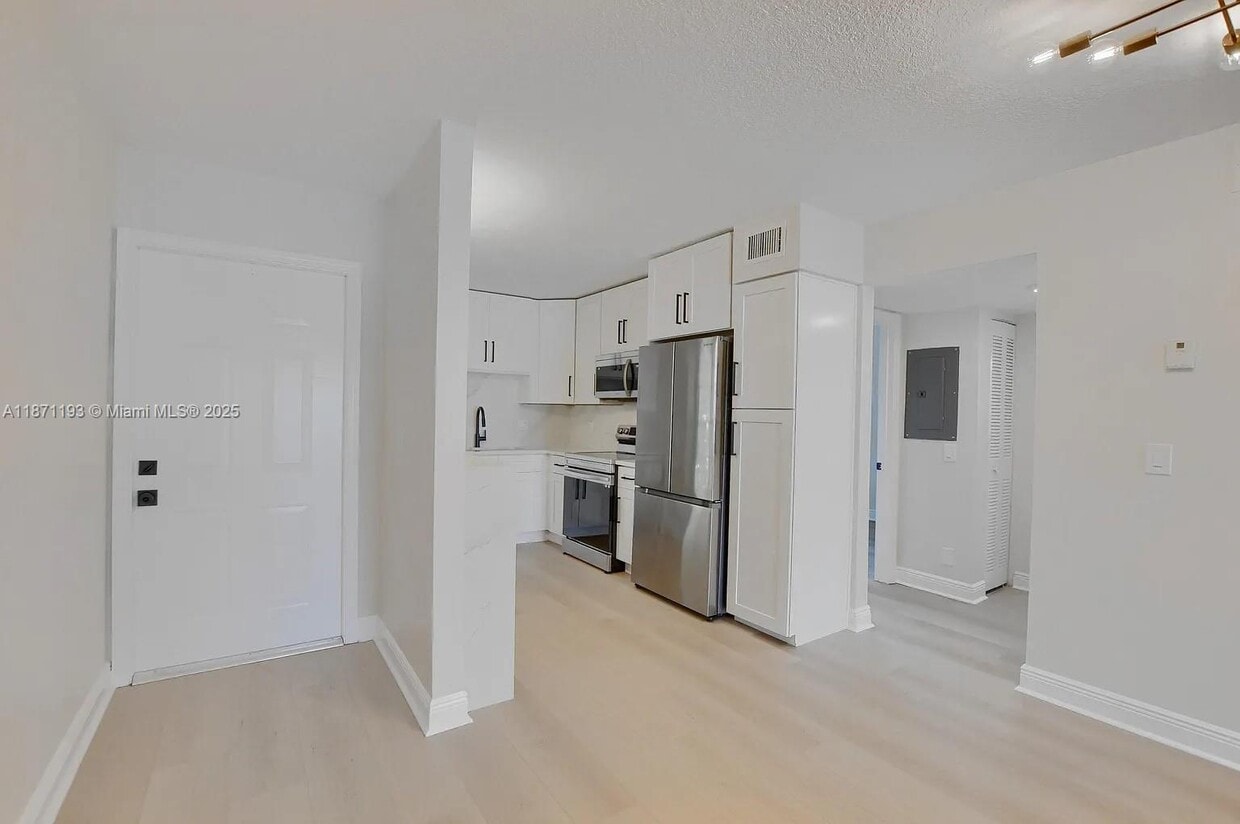 Foto principal - 2650 Greenwood Terrace