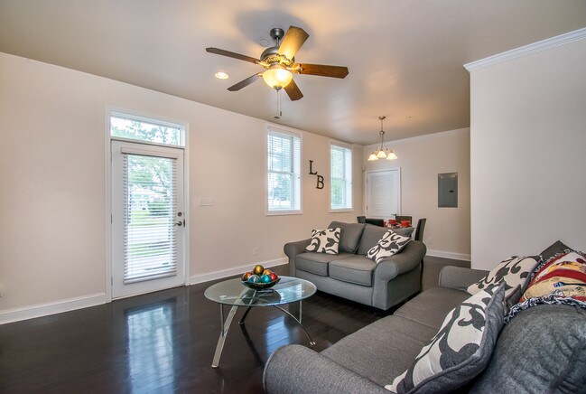 Foto del edificio - 2932 E Virginia Beach Blvd