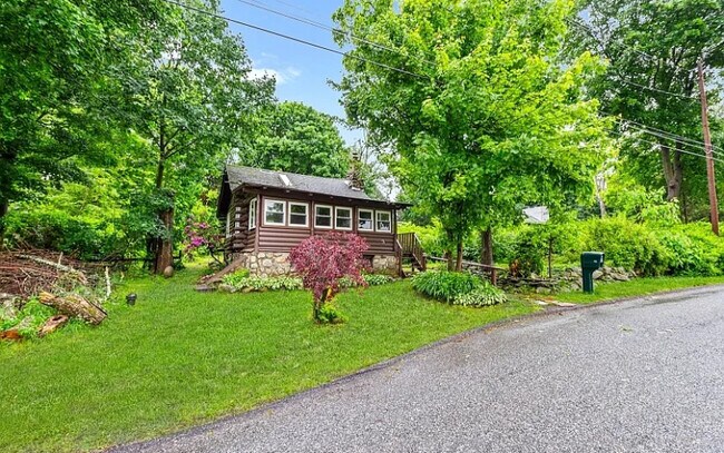 Foto del edificio - 13 Alturas Rd