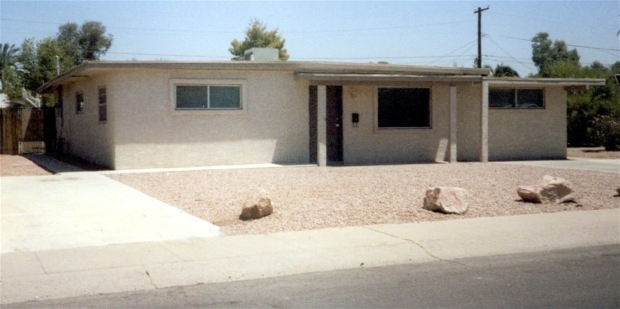 Primary Photo - 804 W 12th St