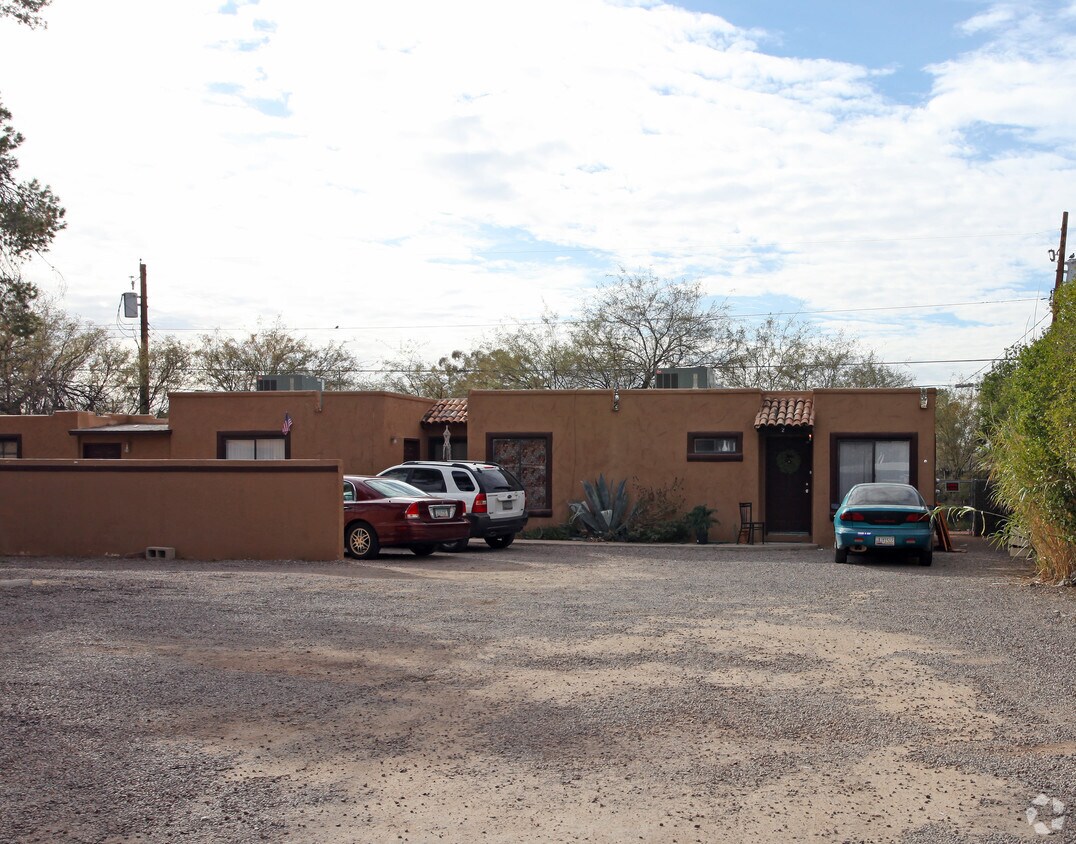 Building Photo - 2137-2145 N Bell Ave