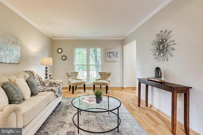 Foto del edificio - 13491 Old Dairy Ct