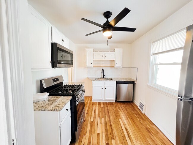 Foto del edificio - 4530 Wood Ave