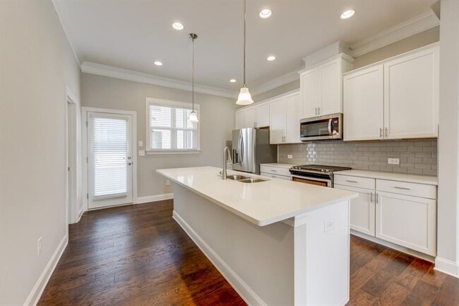 Foto del edificio - 2046 Rockledge Rd NE