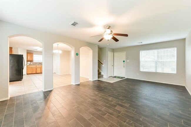 Building Photo - 12717 Rio Grande Ln
