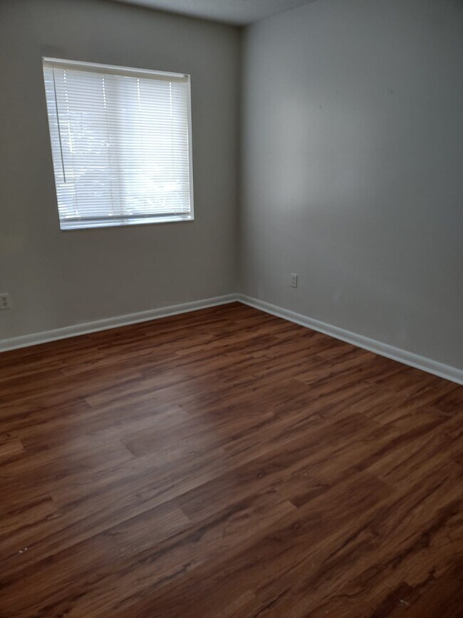 Dormitorio 2 - 610 Fairways Cir