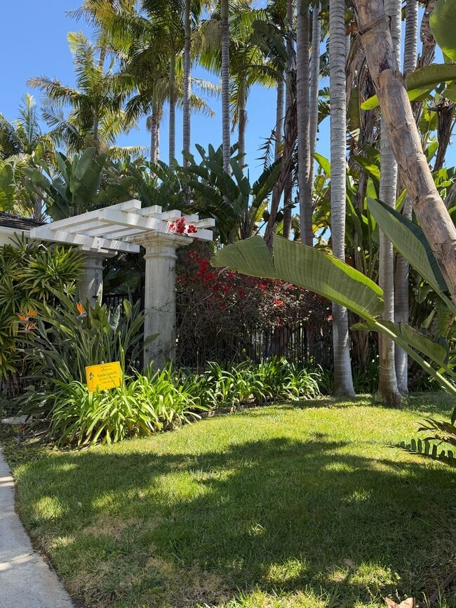 Foto del edificio - La Costa Resort Living | 3-Bedroom Tropical Paradise Home