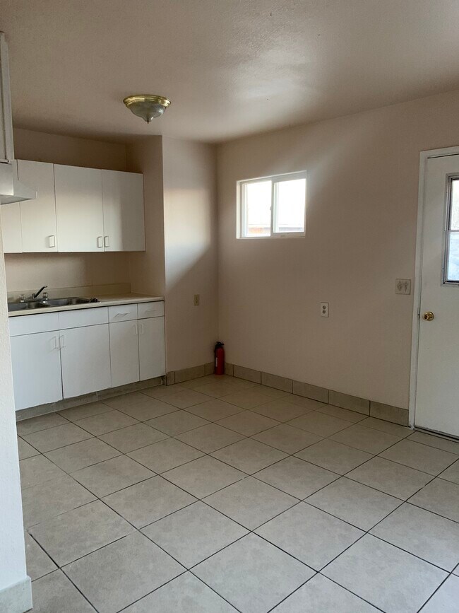 Foto del edificio - 45794 Sage St