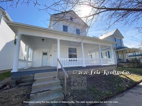 Building Photo - 325 1/2 Gray - 2