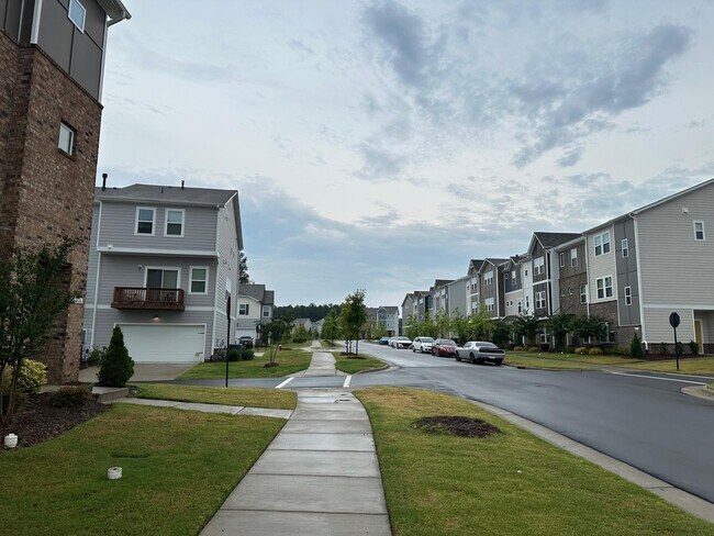 Building Photo - 1528 Kiln Ct