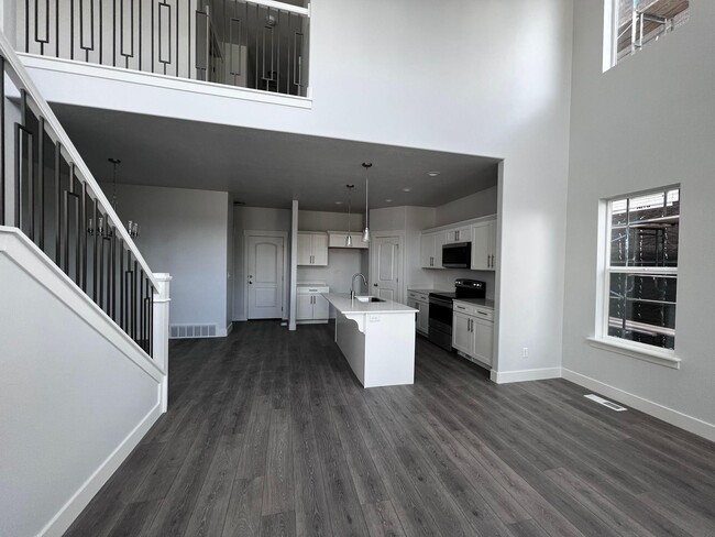 Building Photo - 4336 W Watchmen Wy