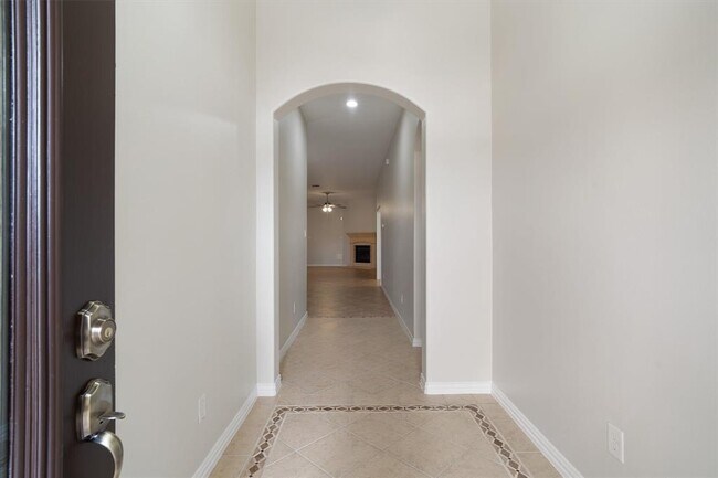 Building Photo - 4009 Firenze Dr