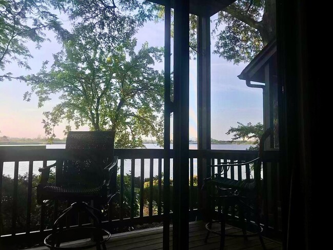 Building Photo - 199 Sandcastle Key