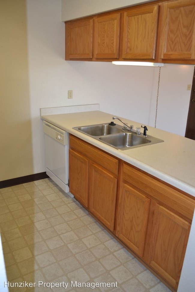 Building Photo - 4815 Todd Dr