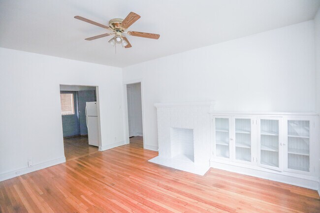 Building Photo - 5011 N Glenwood Ave
