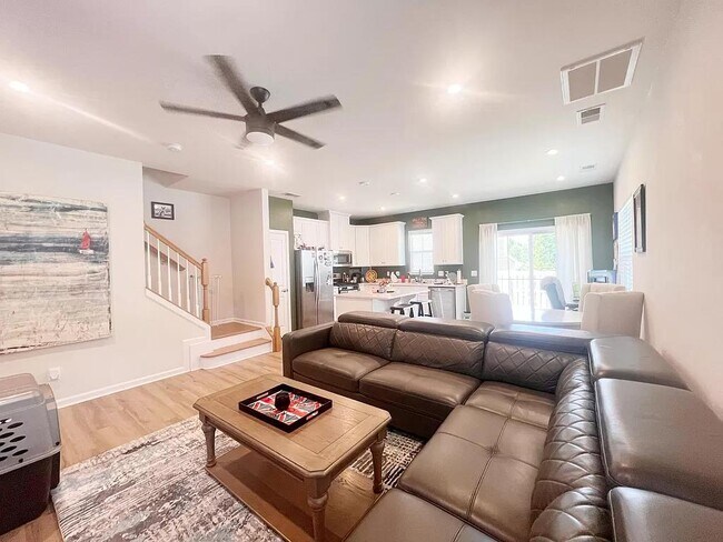 Foto del edificio - 100 Lilywood Ct