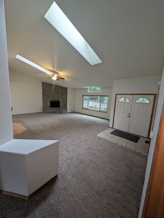 Building Photo - BS01