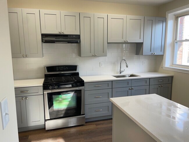 Kitchen - 23 Chestnut Street