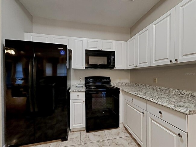 Building Photo - 14638 Coronado Dr