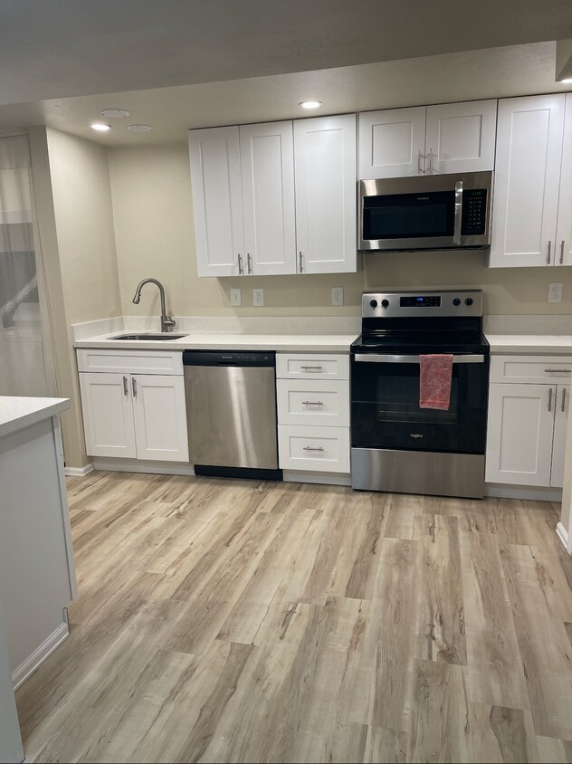 Foto principal - 1336 S Welch Cir