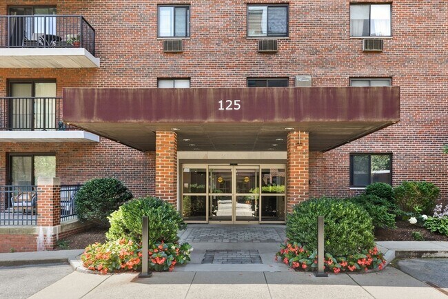 Foto del edificio - 125 Pleasant St