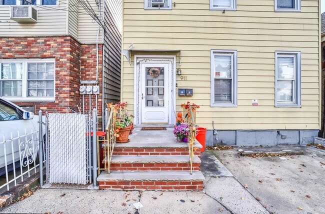 Foto del edificio - 911 17th St