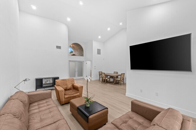 Foto del edificio - 5097 Windsor Parke Dr