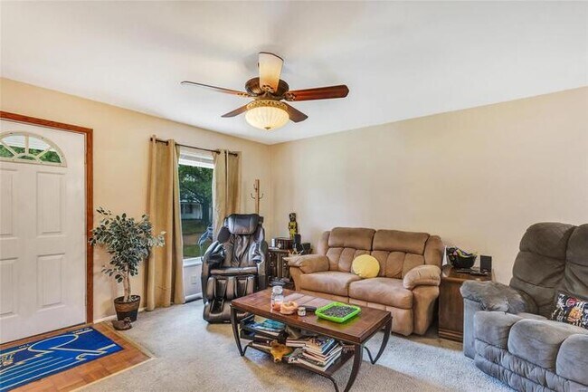 Foto del edificio - Fantastic 3bd/2ba home! Let yourself in!