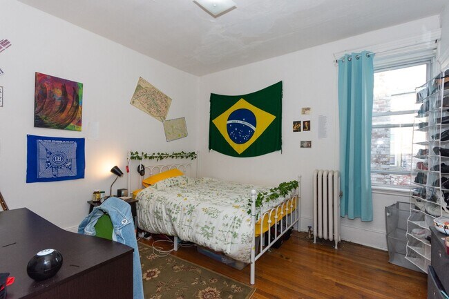 Foto del edificio - Newly renovated two bedroom, MUST SEE, Great Packard's Corner location