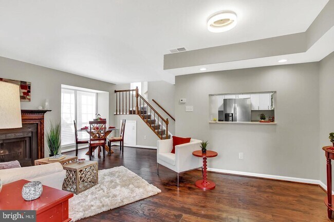 Foto del edificio - 6048 Netherton St